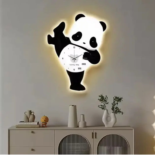 Детские настенные часы со светодиодной подсветкой в виде панды / Декоративные LED-часы Панда без звука с мягкой подсветкой