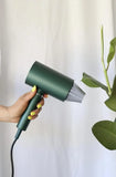 Профессиональный фен для волос VGR V-431 мощностью 1600-1800 Вт зеленого цвета