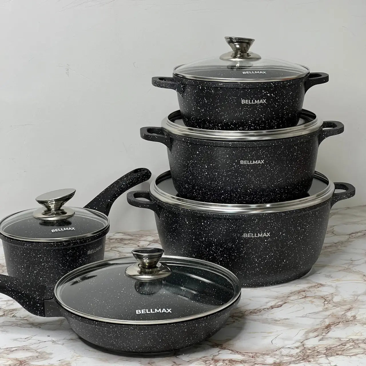 Набор посуды с гранитным антипригарным покрытием BellMax BM-305 из 12 предметов Черный