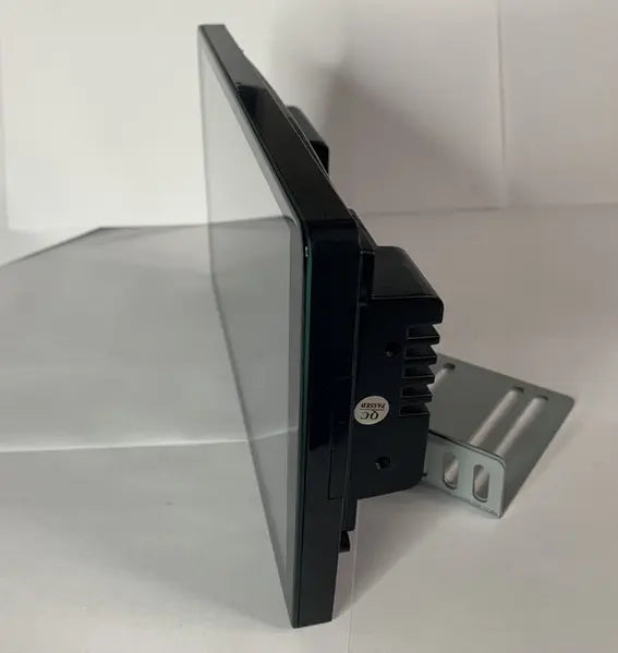 Автомобильная магнитола X9116 1+16G с пультом и большим экраном