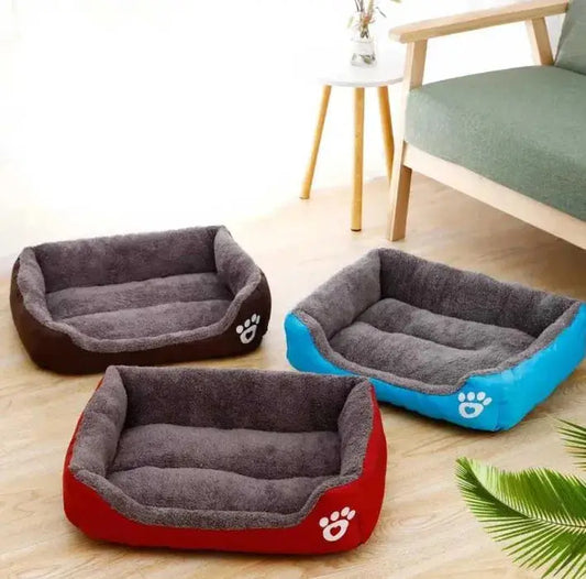 Лежанка - пуфик для кошек и собак Салатовая M(47*35см)