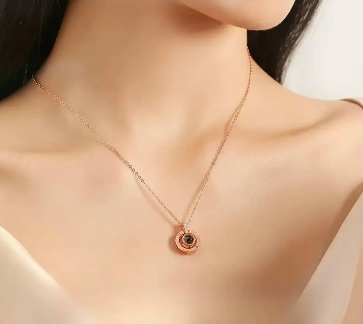 New Кулон подвеска с проекцией I love you Я тебя люблю на 100 языках мира в форме сердца