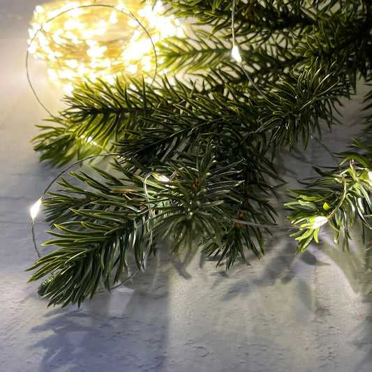 Светодиодная гирлянда Роса 200 метров, диоды теплого белого цвета на зеленом проводе, 2000 LED, с пультом управления