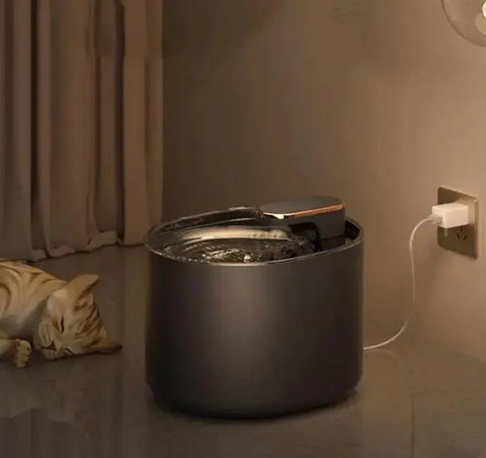 Автоматическая поилка для животных 3л фонтан для котов и собак Pet water dispenser UKC со сменным фильтром