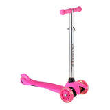 зеленый Трехколесный самокат с светящимися колесами