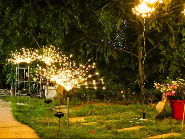 Фонарь садовый Фейерверк газонный на солнечной батарее, 150 led, 8 режимов (2 шт в комплекте)
