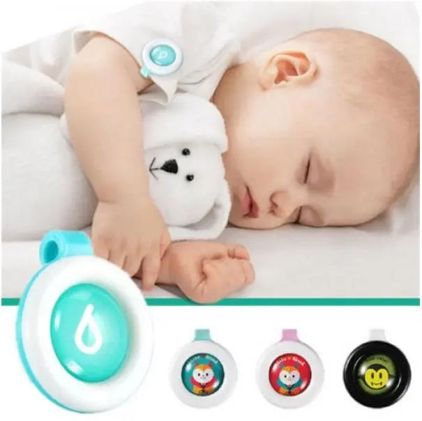 Клипса от комаров Bikit Guard c натуральными экстрактами с полиэтиленовой капсулой.