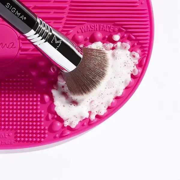 Коврик для чистки и мытья косметических кистей Brush Spa Силиконовый коврик для эффективной очистки кистей для макияжа