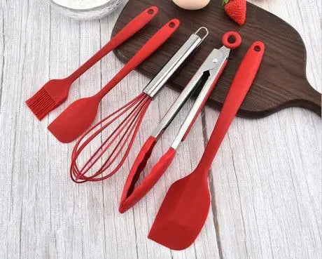 Набор кухонных принадлежностей силиконовый 5 предметов красный