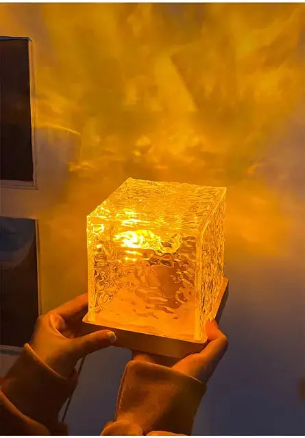 Ночной куб проектор северного сияния RGB Настольная лампа 4 цветов. Проекция водяной волны. LED светильник от USB