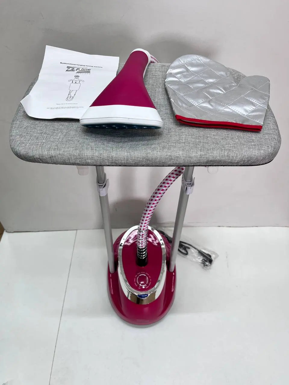 Красный Отпариватель вертикальный для одежды со стойкой Zepline ZP-129 3000W