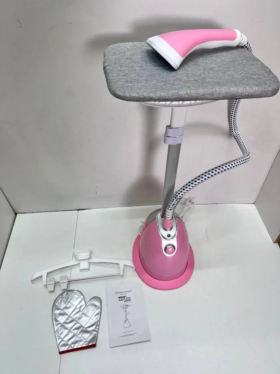 Розовый Отпариватель вертикальный для одежды со стойкой Zepline ZP-130 3000W