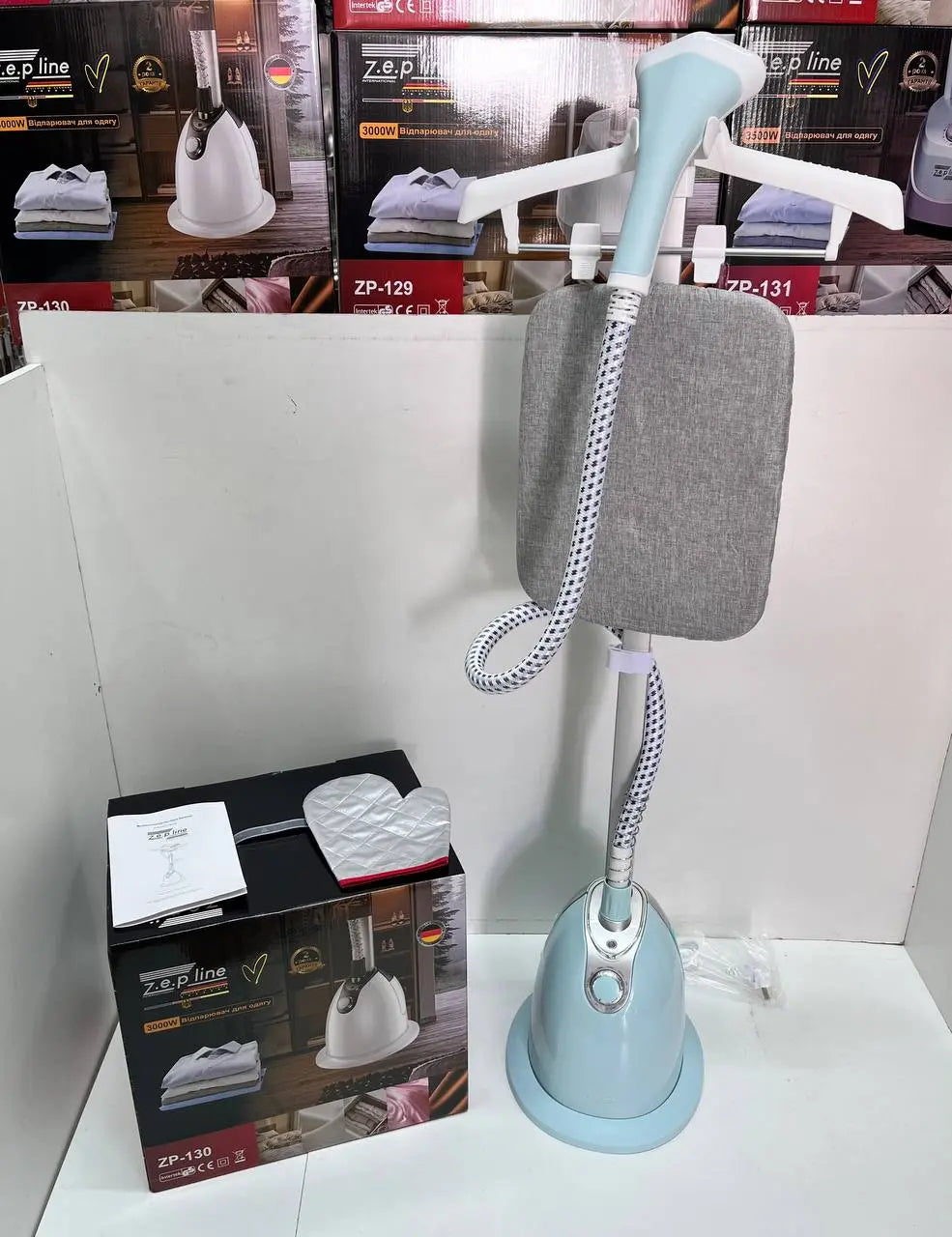 Голубой Отпариватель вертикальный для одежды со стойкой Zepline ZP-130 3000W