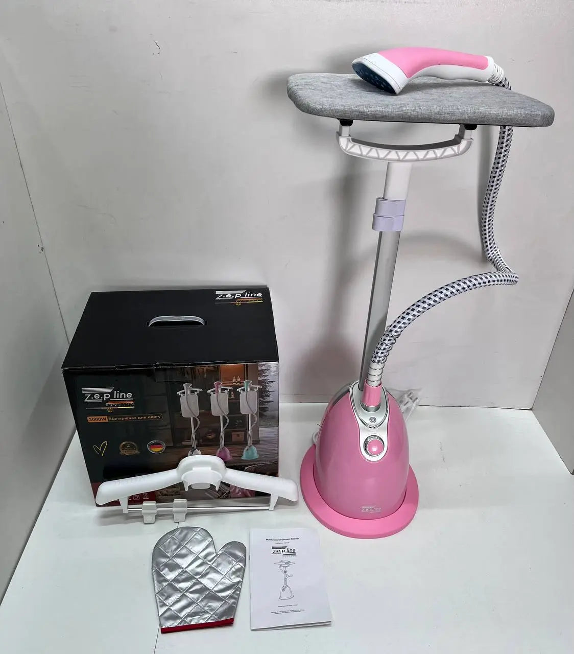 Розовый Отпариватель вертикальный для одежды со стойкой Zepline ZP-130 3000W