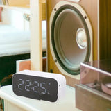 Портативная колонка Bluetooth с часами Q5 BT