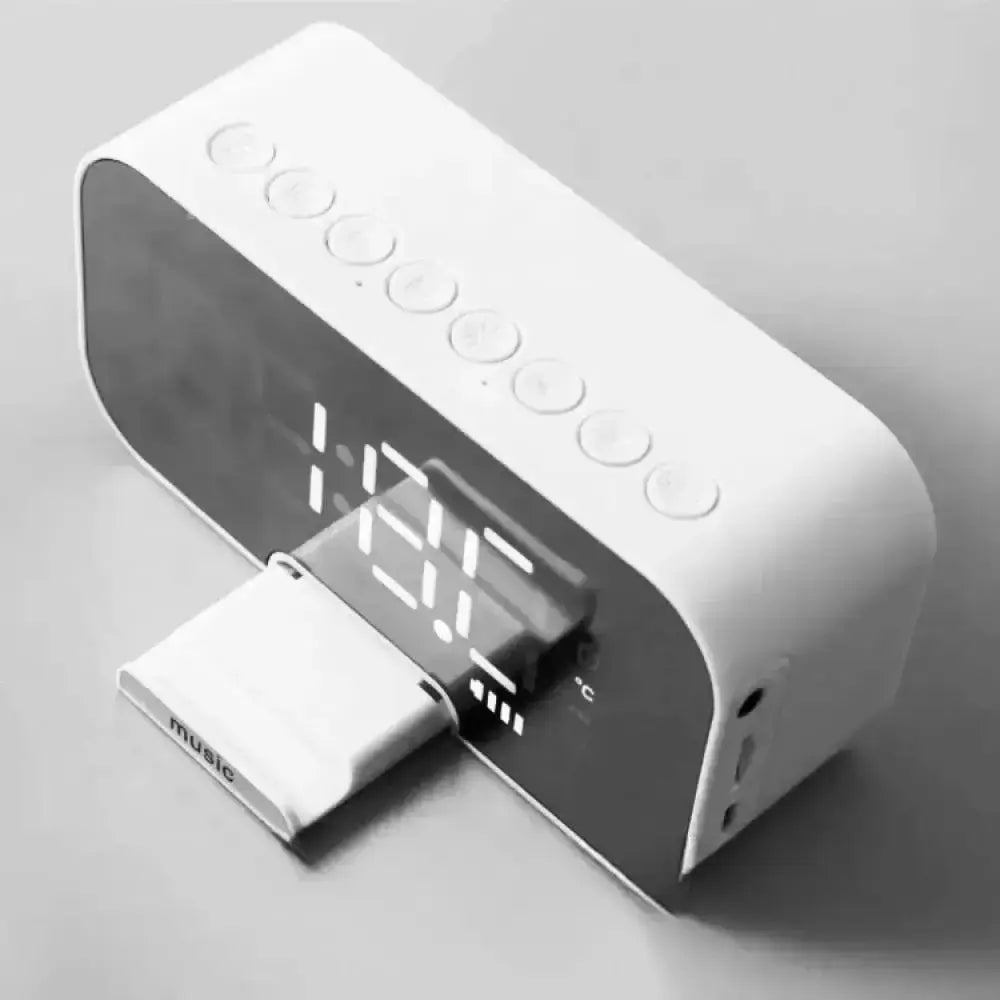 Портативная колонка Bluetooth с часами Q5 BT