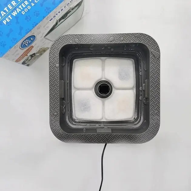 Поилка для животных Pet Water FOUNTAIN Автоматическая поилка - фонтан