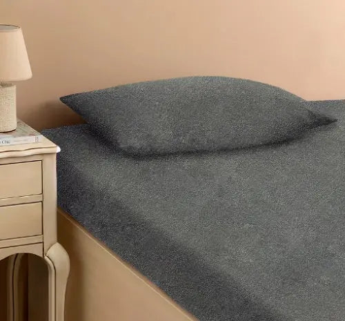 темно-серая Простынь махровая на резинке с наволочками Anisa (220х240+30 см)