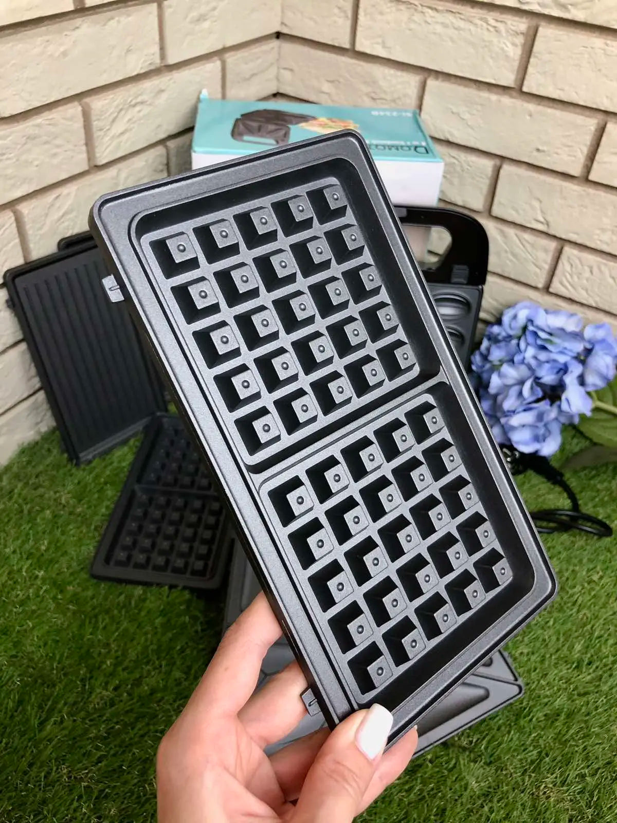 Вафельница-сендвичница 4в1 Domotec SI-234B 1200w