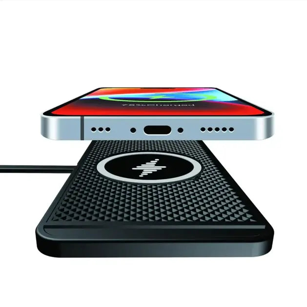 Силиконовый коврик в авто с быстрой беспроводной зарядкой Car Wireless Pad C1 15W