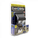 Уличный светильник на солнечной батарее с датчиком движения Ever Brite