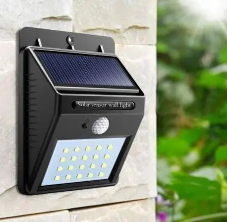 Уличный светильник на солнечной батарее с датчиком движения Ever Brite