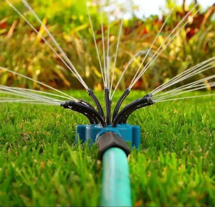 Умная система полива Multifunctional Water Sprinkler распылитель дождеватель для полива газона на 360 градусов