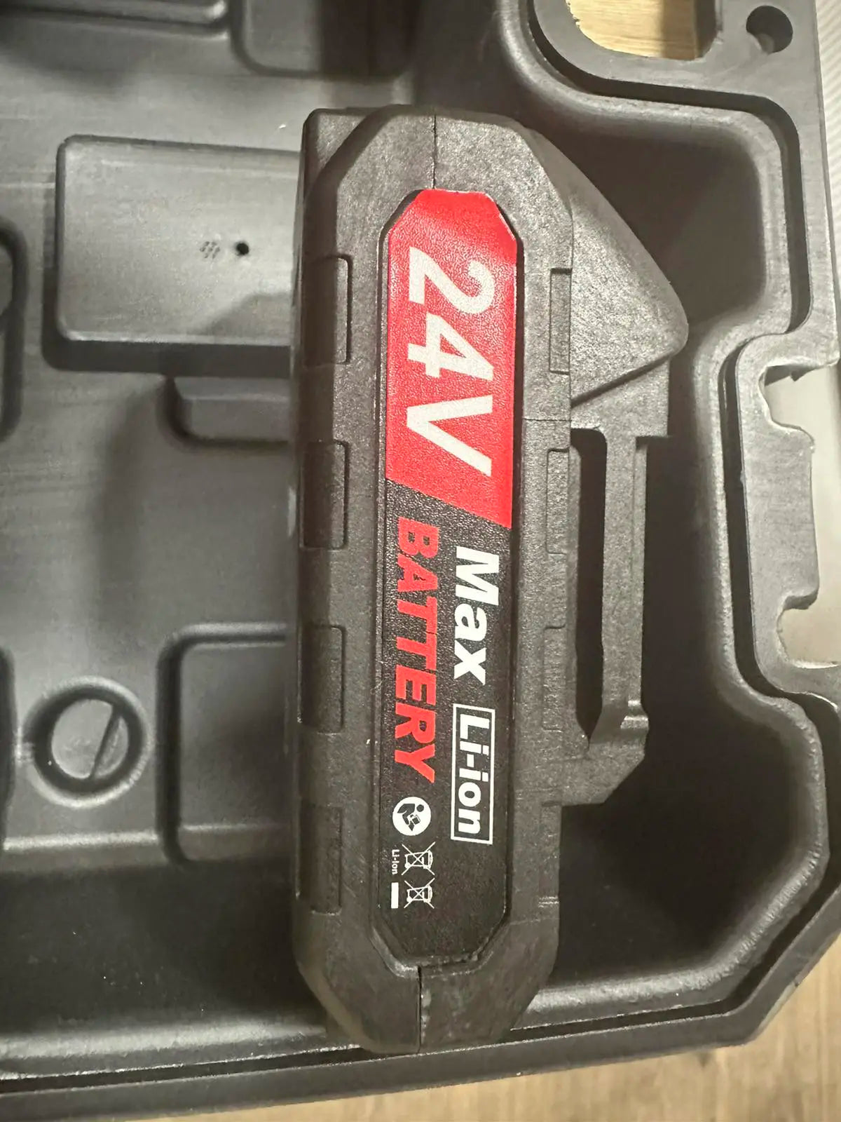 Мини пила  (24В, 5,0 Ач)  Веткорез компактная и лёгка цепная пила аккумуляторная